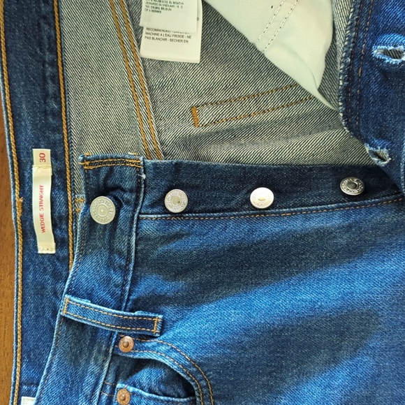 Levi's Premium 100% Cotton Wedgie Jeans in Market Stance - Picture 12 of 15